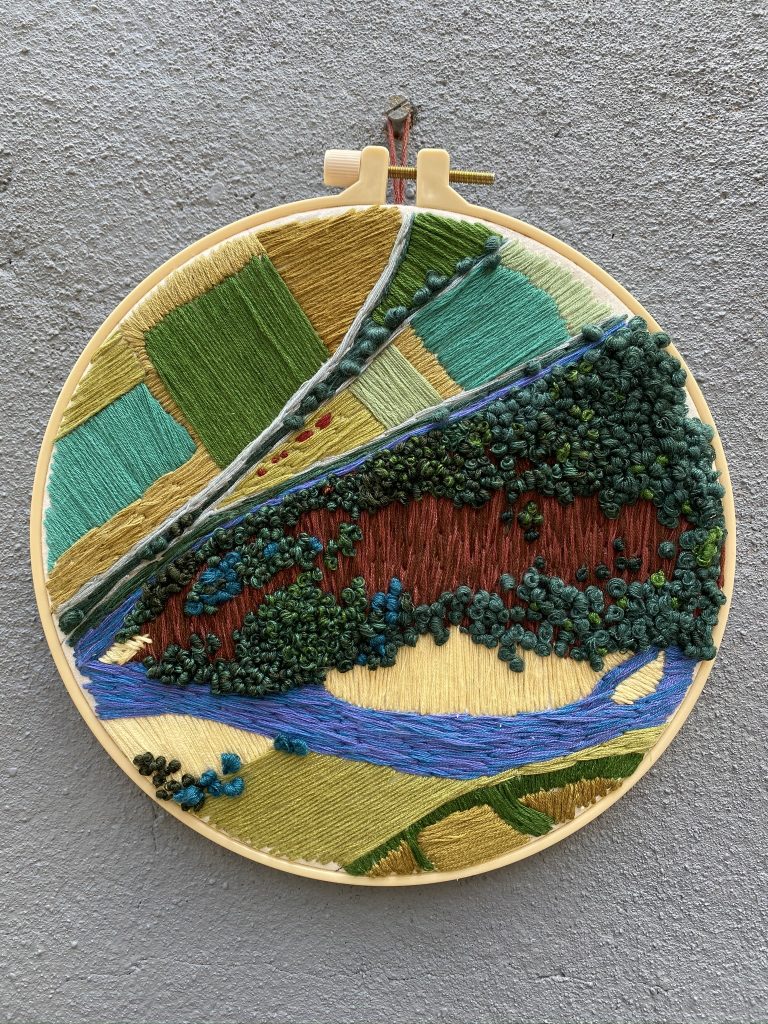 Broderie vue du ciel