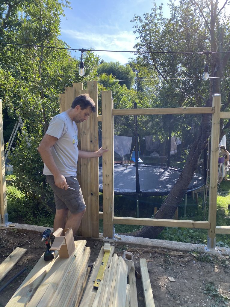 Construire une palissade en bois originale 12 IMG 9027