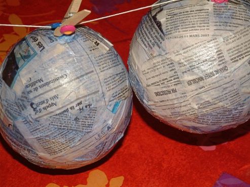 straal Deens verdieping Boite en papier maché fabriqué à paier d'un ballon