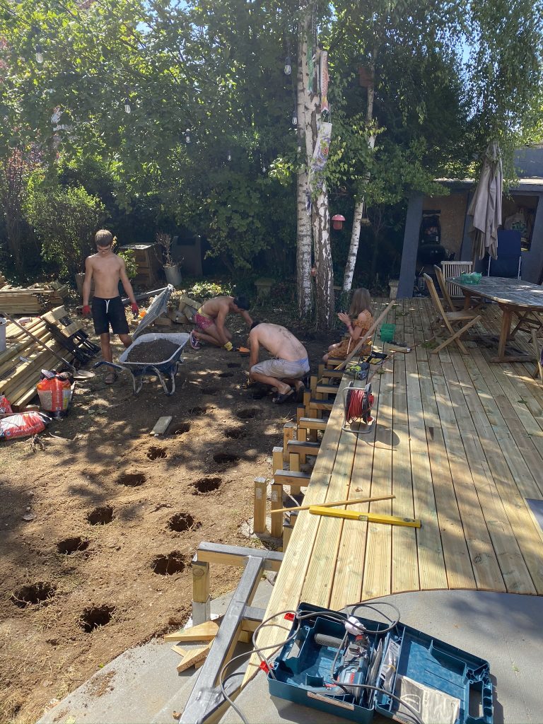 Construire une terrasse en bois tout seul 39 IMG 1221