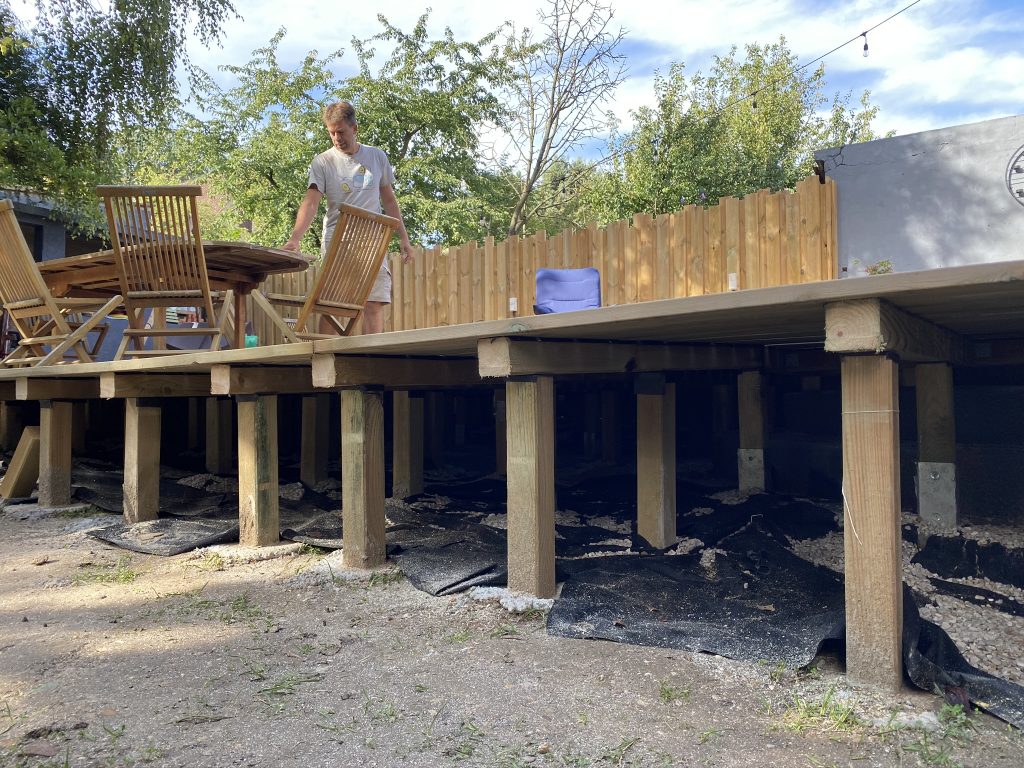 Construire une terrasse en bois tout seul 41 IMG 1533