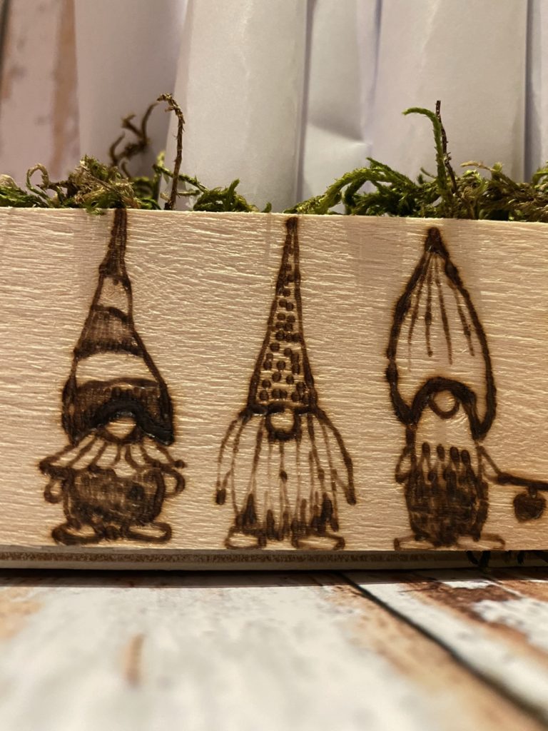 Calendrier de l'avent Bougies en papier 7 lutin pyrogravé
