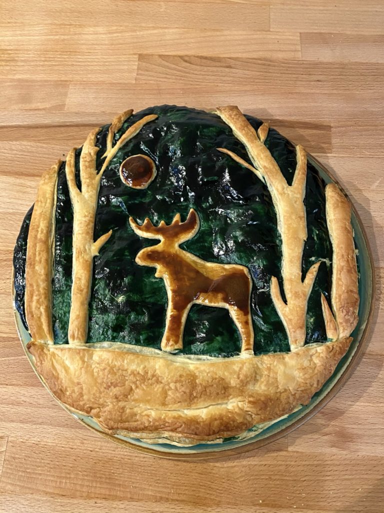 10 Idées de décoration facile de galette des rois 12 galette des rois originale foret cerf