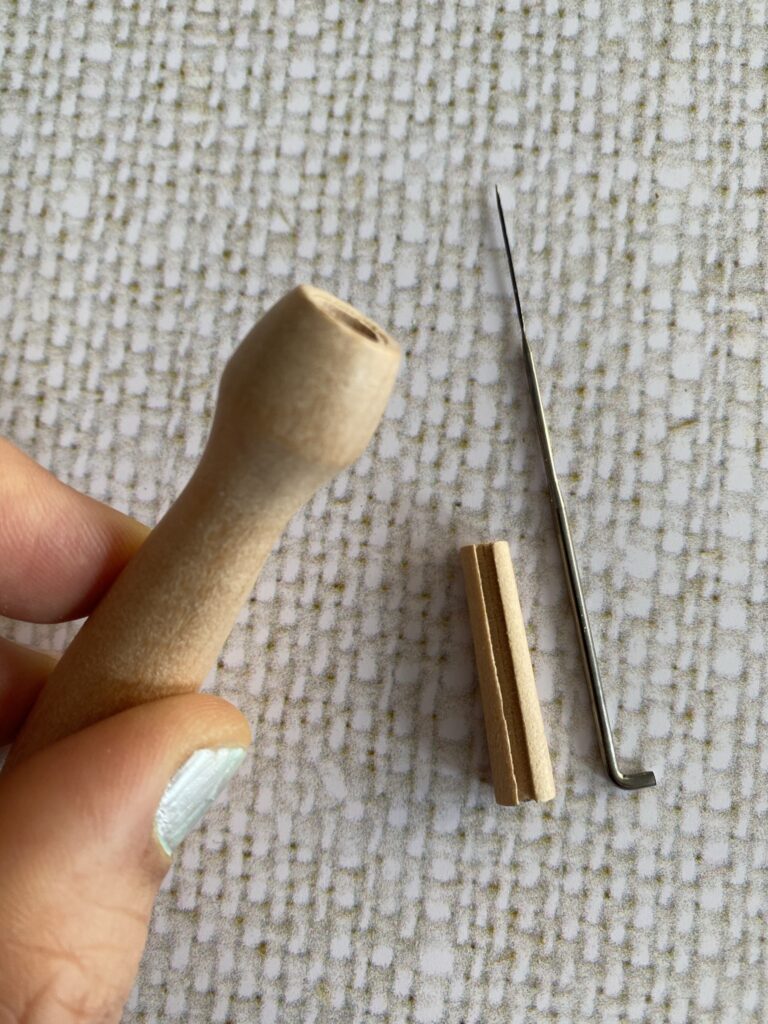 Nouvelle Ciloubox : 1 kit de laine cardée pour débutant ! 5 aiguille à cardée
