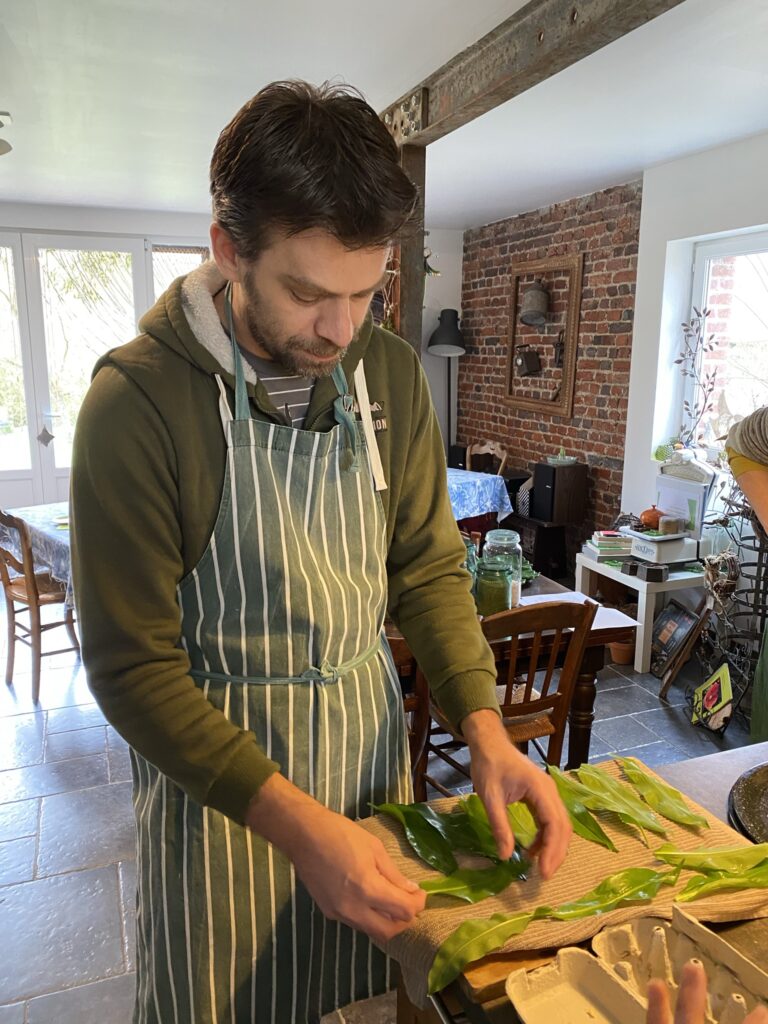 stage de cuisine aux plantes sauvages