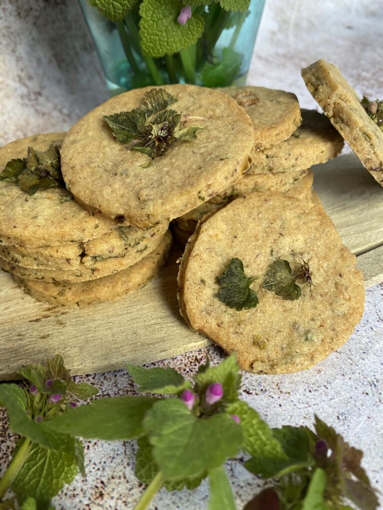 Sablés au lamier pourpre comestible