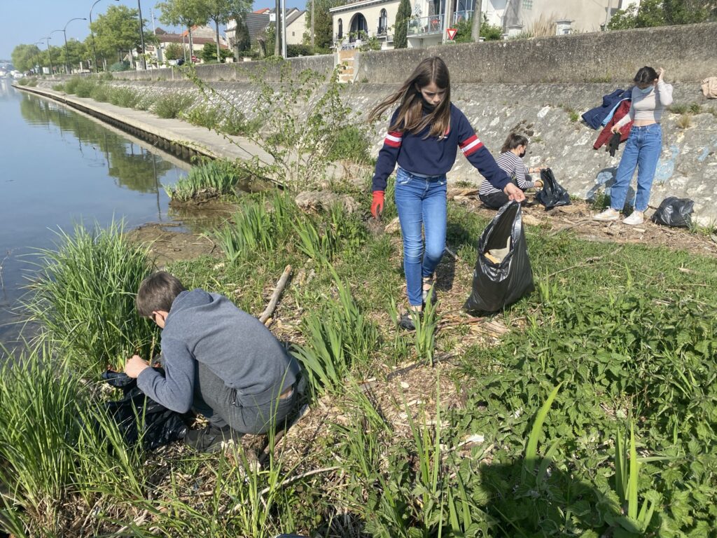 Nettoyage des berges de Seine 9 nettoyage de la nature en famille