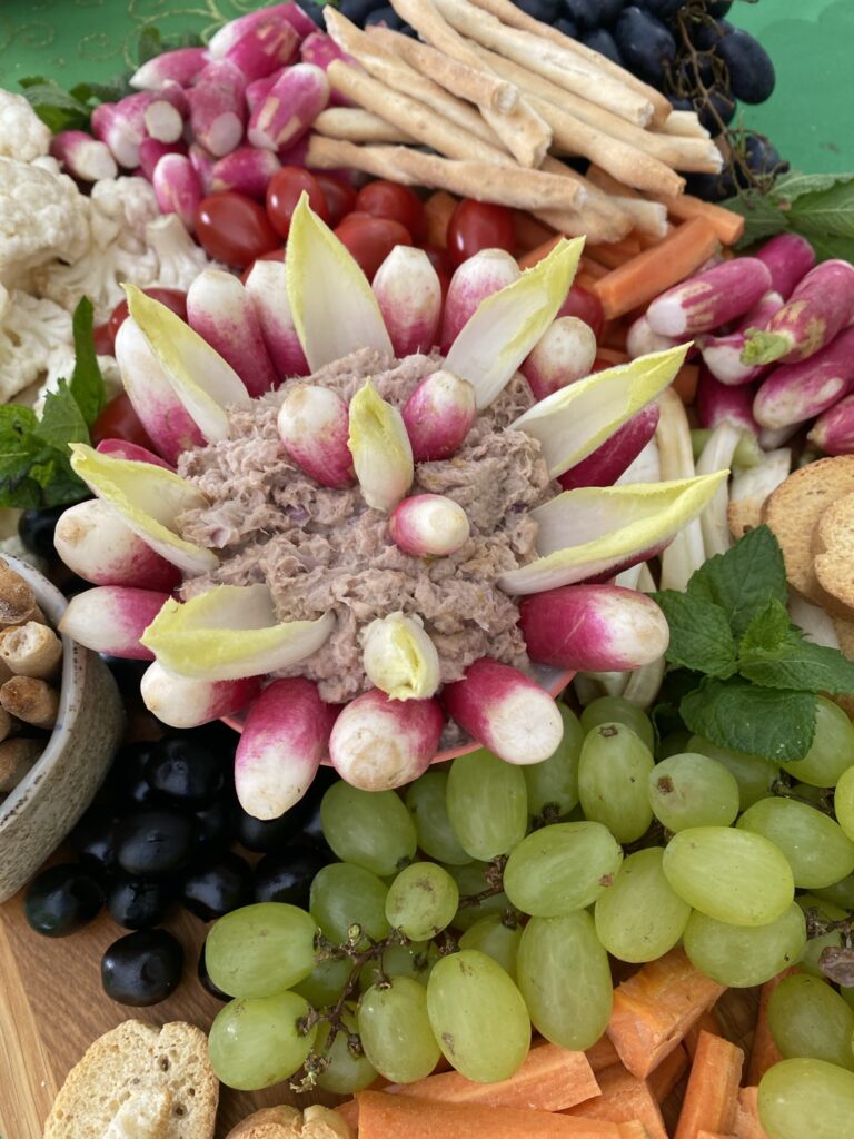 Tailler une carotte en fleur 7 planche apéro