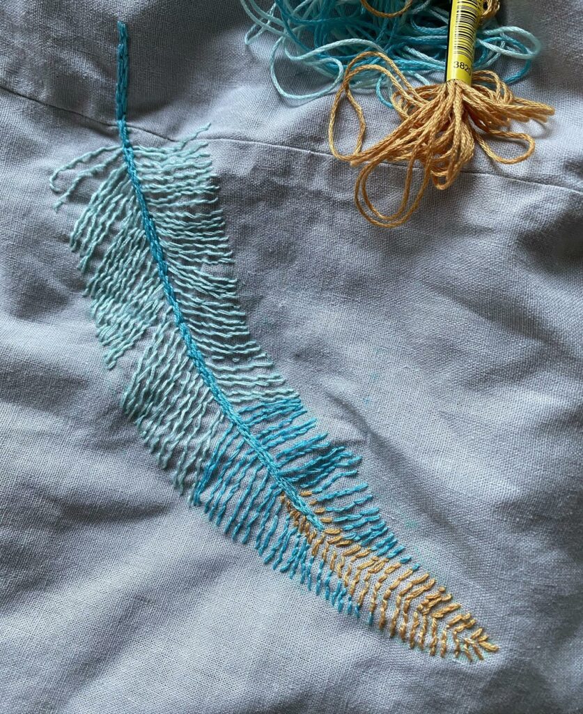 Mon arbre de printemps en broderie 12 broderie plume facile