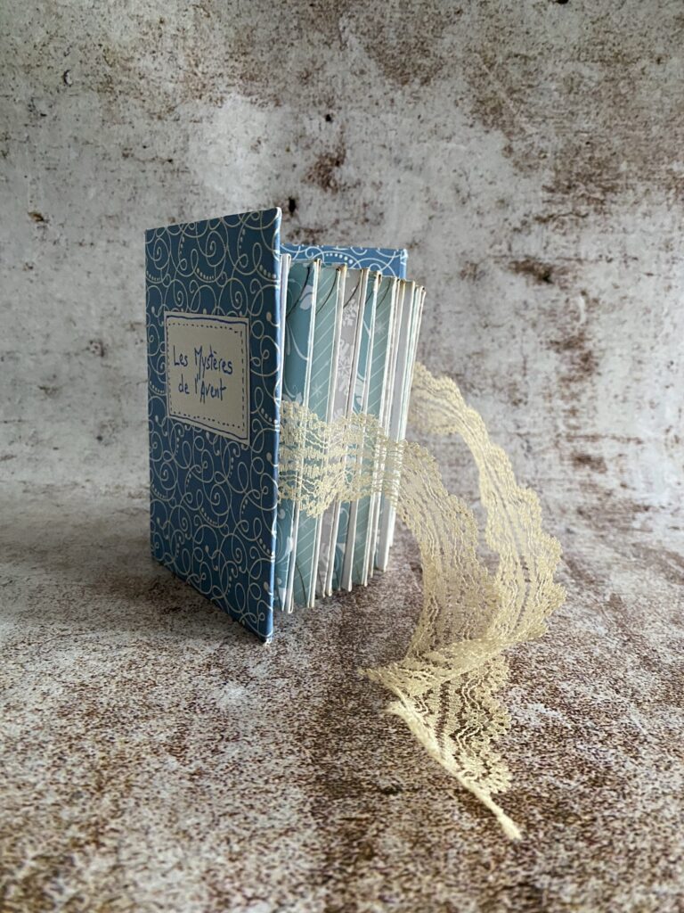 Calendrier de l'avent de poche en forme de livre 21 calendrier de l'avent enveloppe