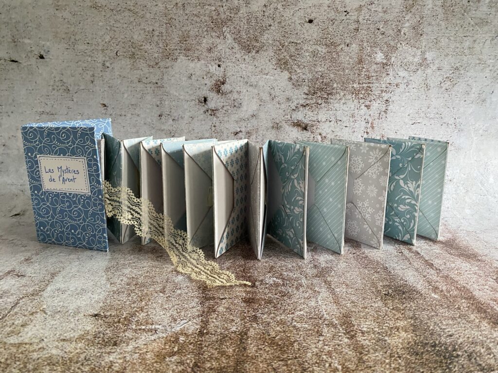 Calendrier de l'avent de poche en forme de livre 22 calendrier de l'avent enveloppe sans chocolat