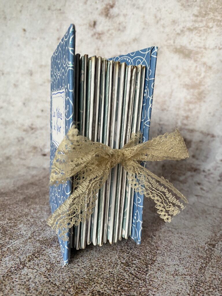 Calendrier de l'avent de poche en forme de livre 23 calendrier de l'avent enveloppe
