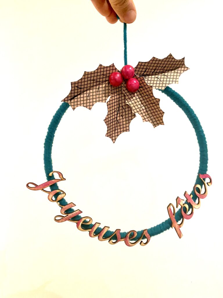 Couronne de porte pour les fêtes : surprise n°5 4 tuto couronne de Noel maison diy