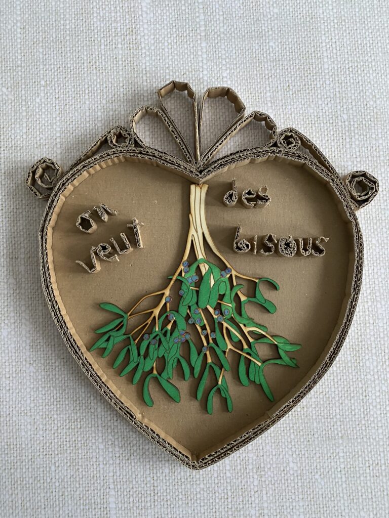 Du gui pour s'embrasser dessous : surprise n°7 15 cadre coeur en carton et branche de gui en bois à personnaliser