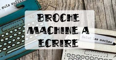 broche mchine à écrire en bois