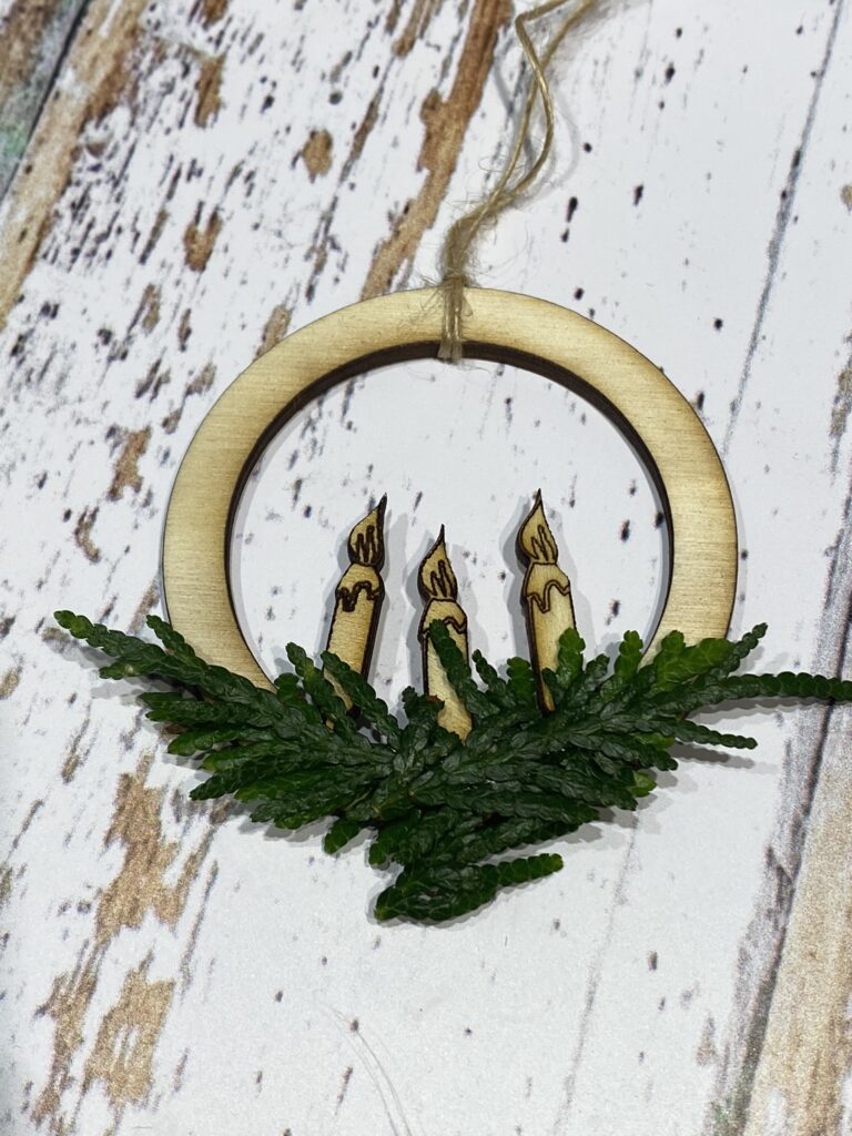 Une mini couronne en bois en surprise n°3 3 mini couronne en bois