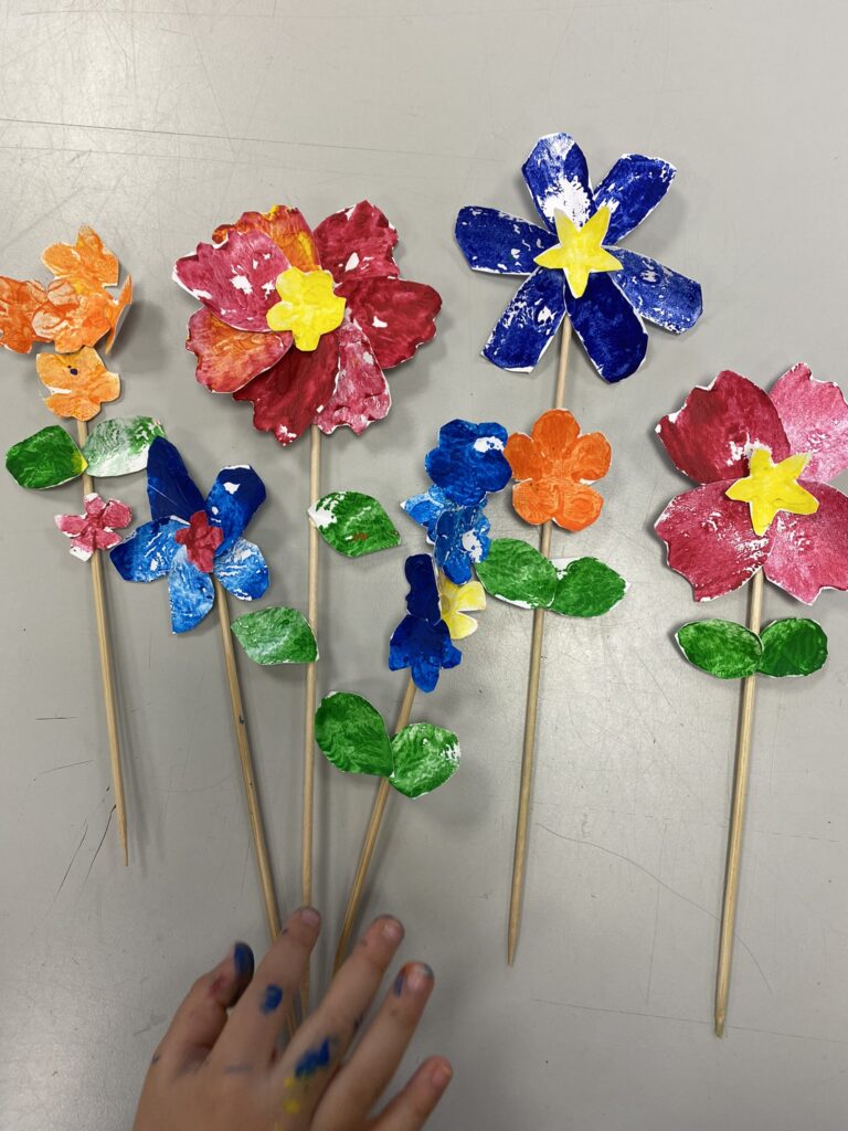 Faire des fleurs à partir de tampons en pomme de terre 12 IMG 3102