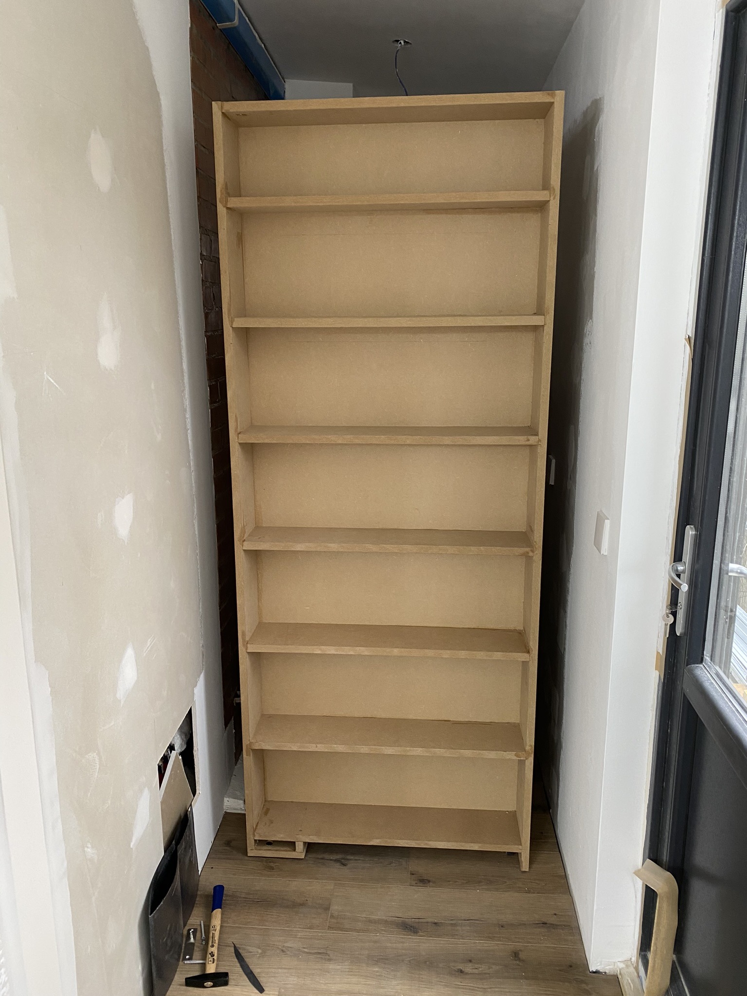 Construire une porte secrète bibliothèque dans sa maison