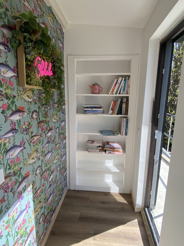 Mon atelier créatif a un passage secret !! 15 tuto porte secrète bibliothèque