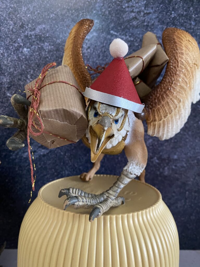 Les jouets jouent au père Noël pour le calendrier 19 IMG 3374