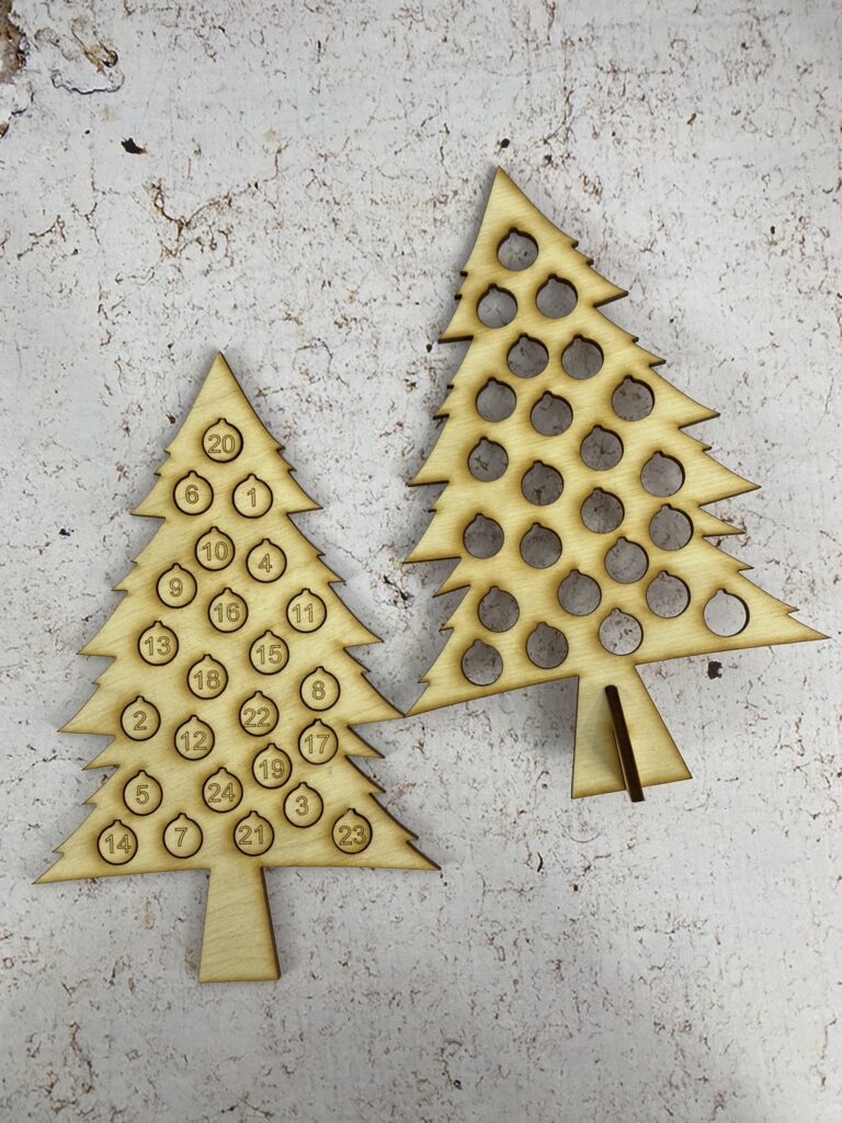 Mini calendrier de l'avent sapin en bois : surprise n°1 2 IMG 3481