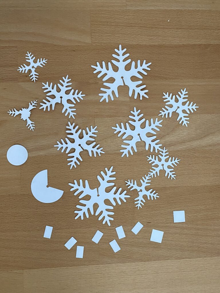 La version papier du sapin : surprise n°7 2 mini sapin en papier à monter