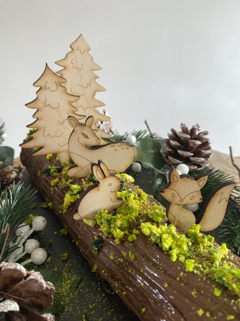 décoration de bûche en bois à personnaliser