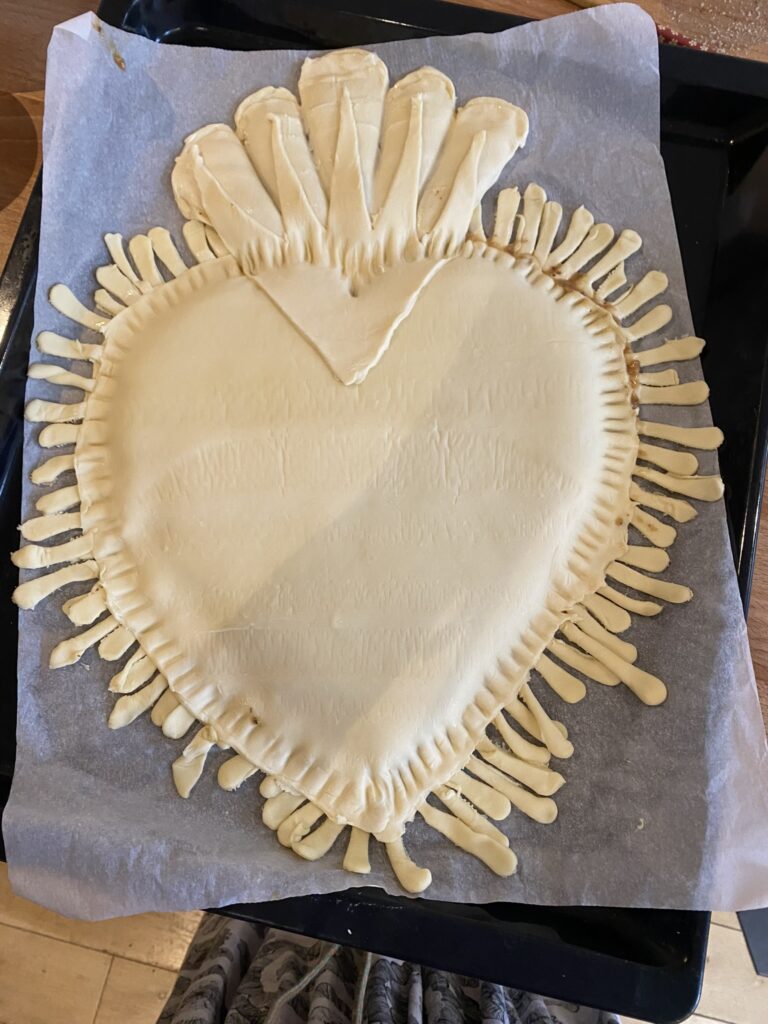Galette des rois cœur façon ex-voto 10 IMG 5320