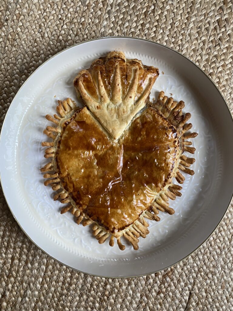 Galette des rois cœur façon ex-voto 11 galette des rois ex-voto