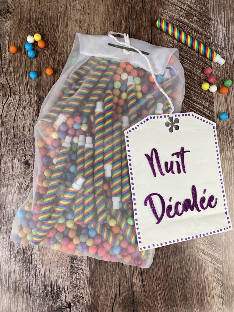 Un sachet de thé géant pour passer une nuit pas vraiment calme 10 sachet de thé XXL : un sachet de thé géant rempli de cotillon pour le réveillon