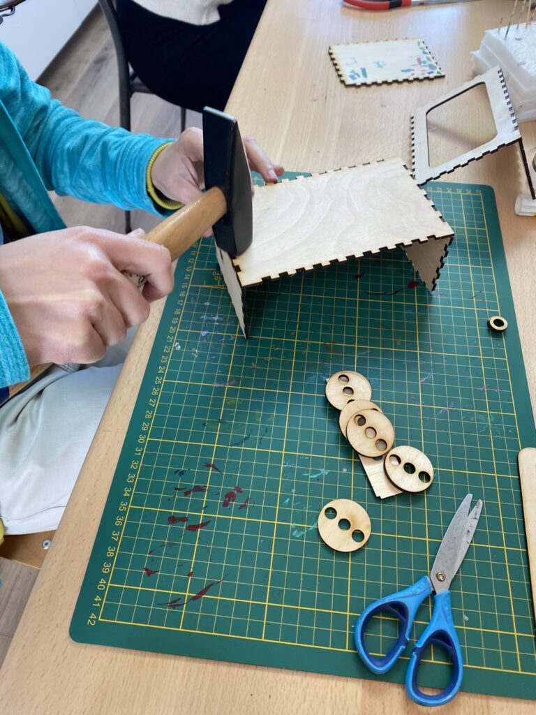 Menu découverte de la créativité : les ateliers surprises ! 12 atelier creatif automate