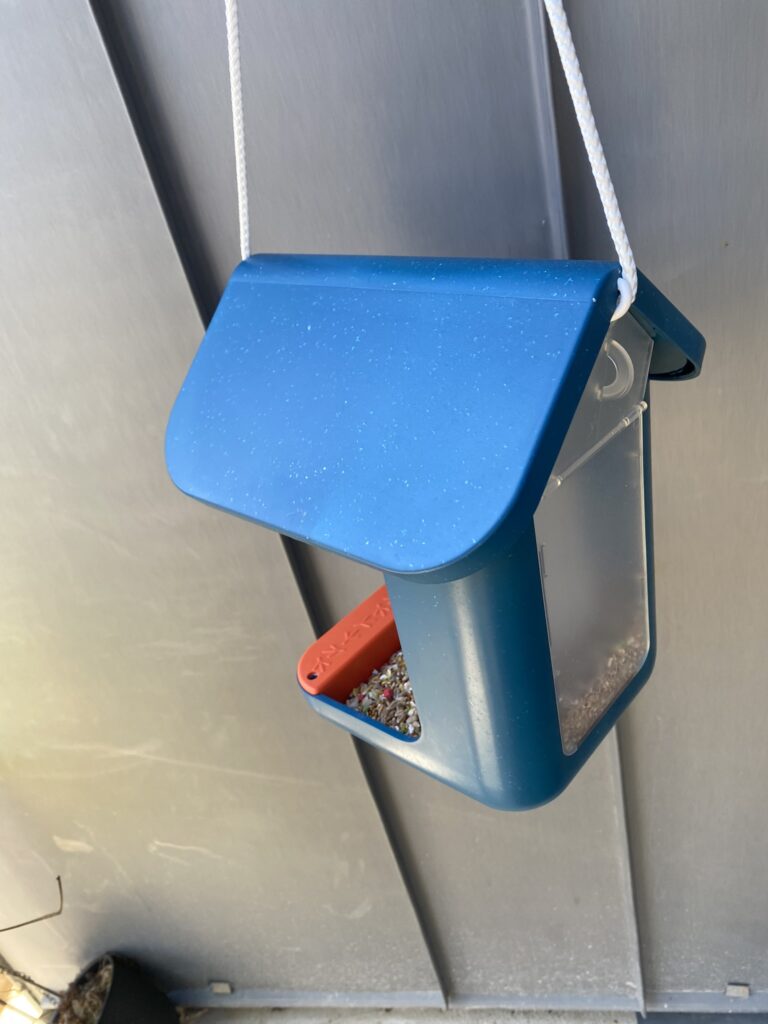 Informations sur les mangeoires connectées avant d'en acheter une 3 mangeoire connectee my bird buddy 4