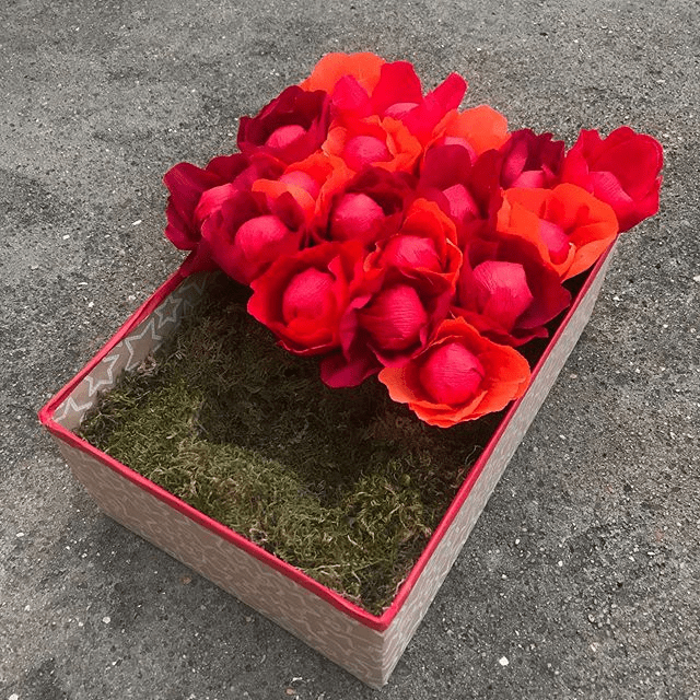 Cadeau surprise DIY : boîte de fleurs