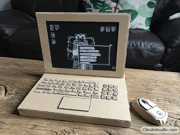 Super récap : 60 idées de cadeaux surprise DIY attentionnés 44 Cadeau surprise DIY : Ordinateur en carton
