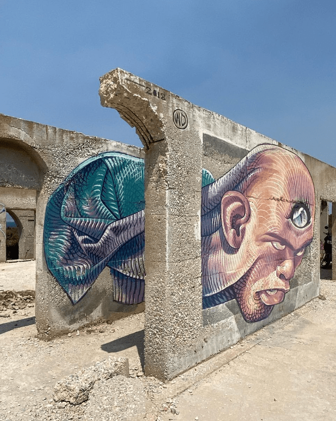 Découverte de Naxos : île grecque paisible et conviviale 5 graffiti trompe l'œil