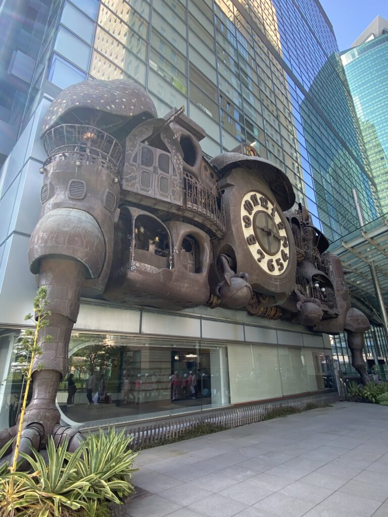 Trois jours à Tokyo en famille 8 Nittere Ohdokei est le nom japonais de l'horloge géante de Hayao Miyazaki