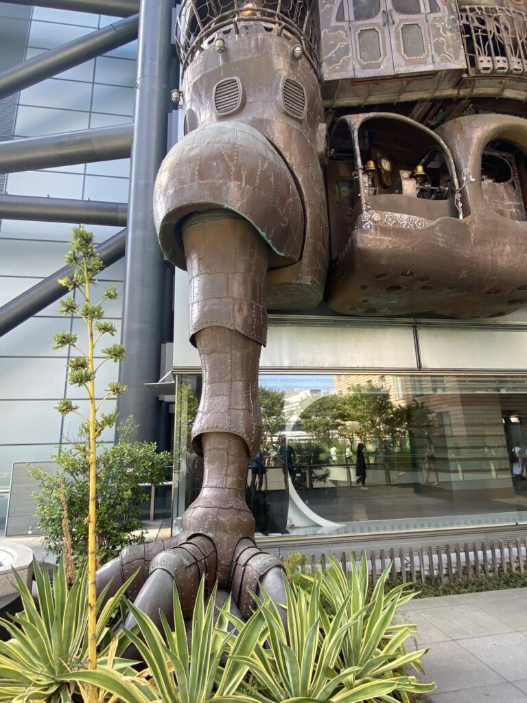 Trois jours à Tokyo en famille 9 Nittere Ohdokei est le nom japonais de l'horloge géante de Hayao Miyazaki