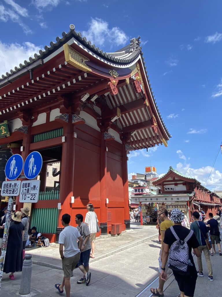 Japon en famille : sanctuaire Asakusa à tokyo