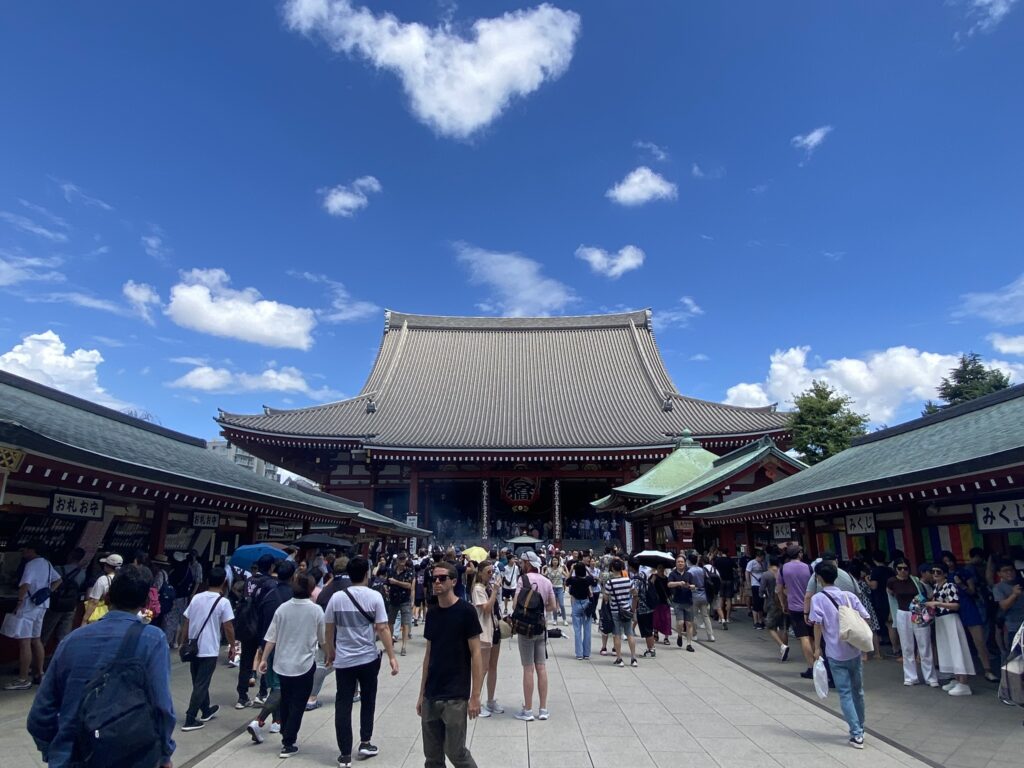 Japon en famille : sanctuaire Asakusa à tokyo