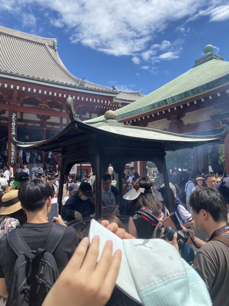 Japon en famille : sanctuaire Asakusa à tokyo