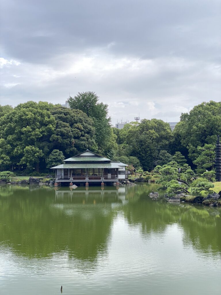 japon en famille : visite des jardins de Kiyosumi