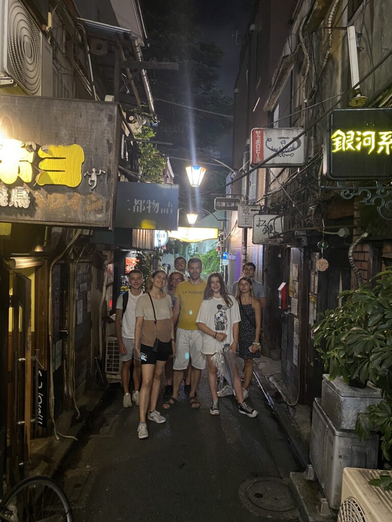 Trois jours à Tokyo en famille 99 rue omoide Yokosho à tokyo