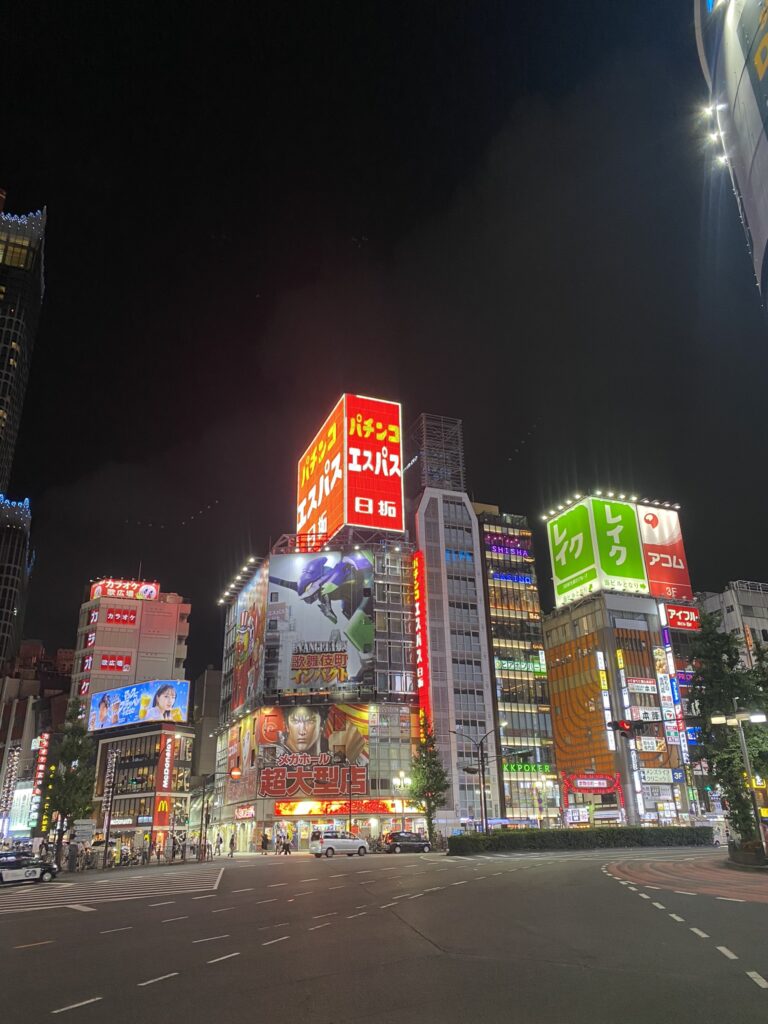 Trois jours à Tokyo en famille 78 quartier de Shinjuku à tokyo