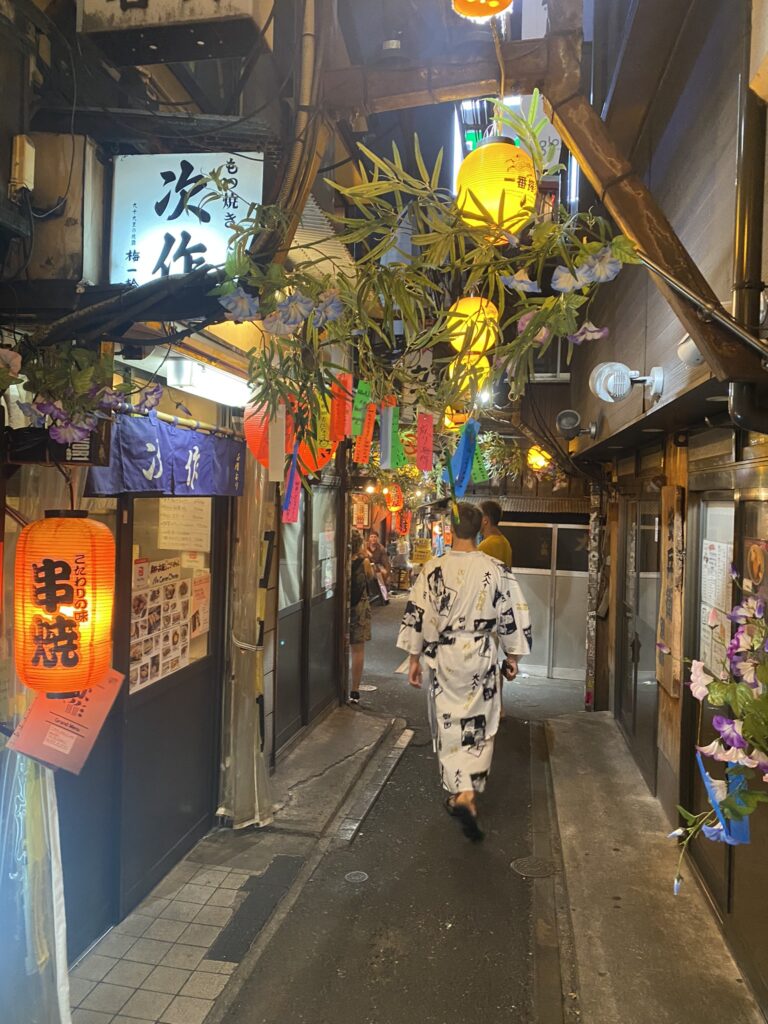 Trois jours à Tokyo en famille 93 rue omoide Yokosho à tokyo