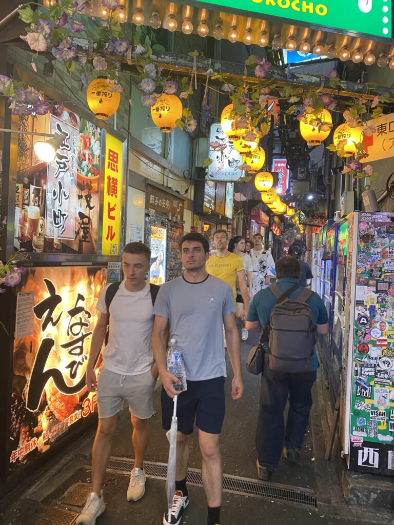 Trois jours à Tokyo en famille 95 rue omoide Yokosho à tokyo