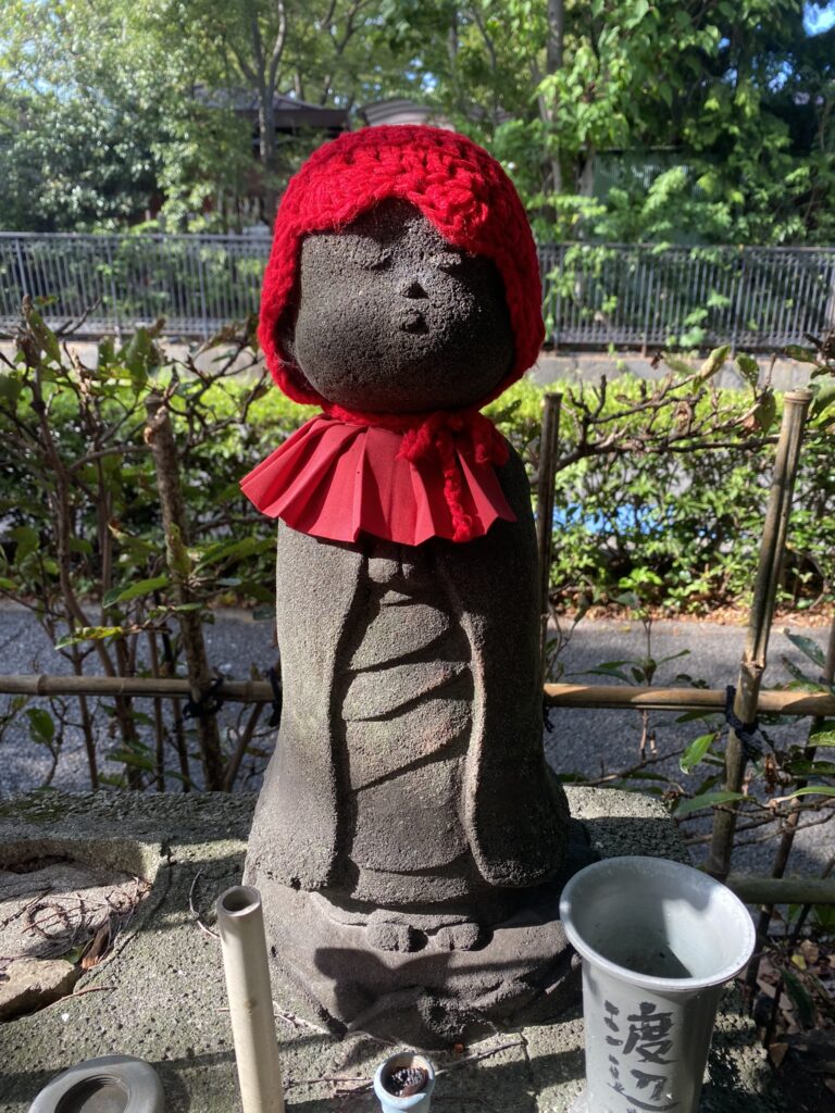 Trois jours à Tokyo en famille 129 temple zojo-ji à tokyo et son sanctuaire Jizo
