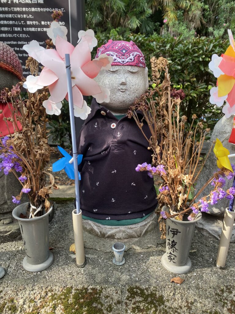Trois jours à Tokyo en famille 135 temple zojo-ji à tokyo et son sanctuaire Jizo