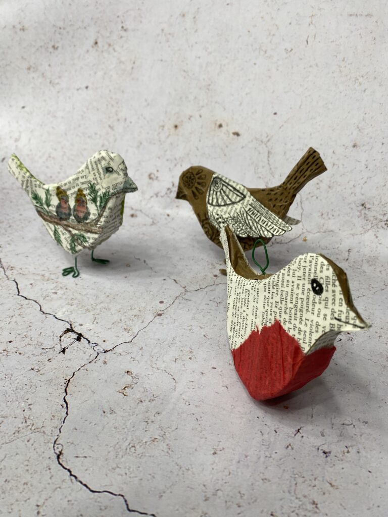 Comment fabriquer un oiseau à partir de récup : surprise n°4 21 oiseau en carton : différents modèles sur une même base