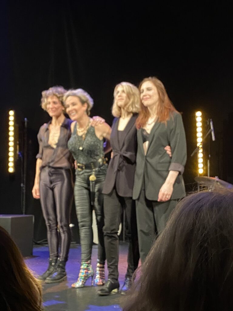 Lancement de la box créative féministe et l'histoire du Clito de Noël - Ciloubinews 4 noémie de lattre - l'harmonie des genres