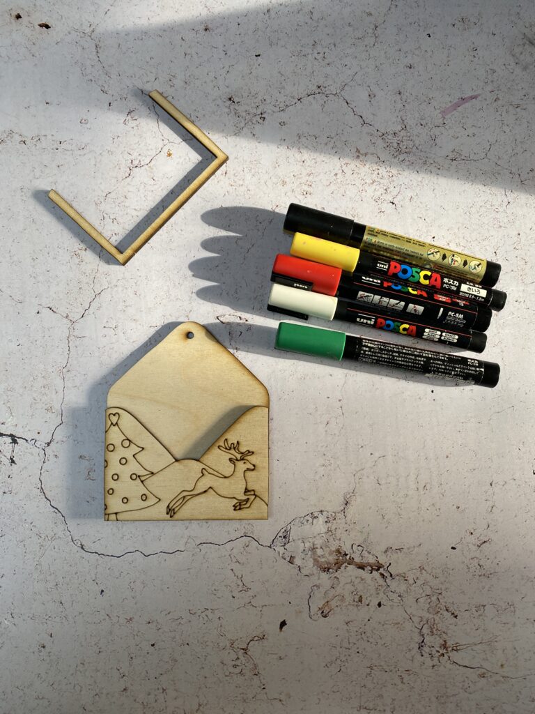Comment personnaliser votre enveloppe de Noël en bois - Surprise n°11 2 Enveloppe en bois